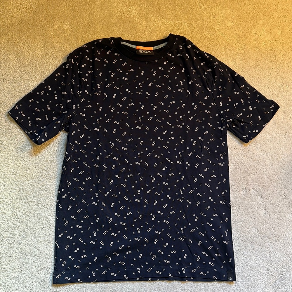 Scotch & Soda Men’s Geo Print Tee in Navy